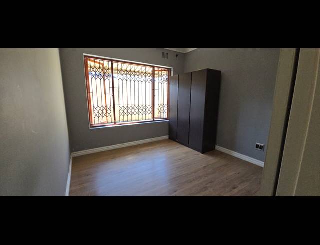 3 BEDROOM SIMPLEX FOR SALE IN MALVERN